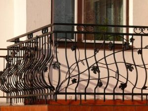 Balustrada balkonowa w stylu loftowym