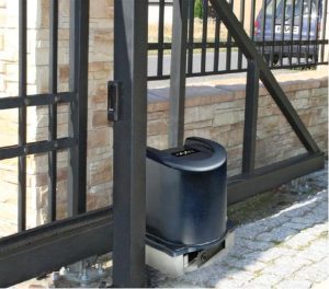 Napęd do bramy przesuwnej z szyną i centralą sterującą