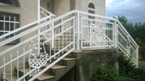 Balustrada z płaskowników stalowych